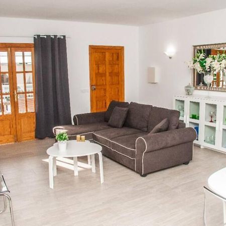 Villa Сон Сера де Марина Екстериор снимка
